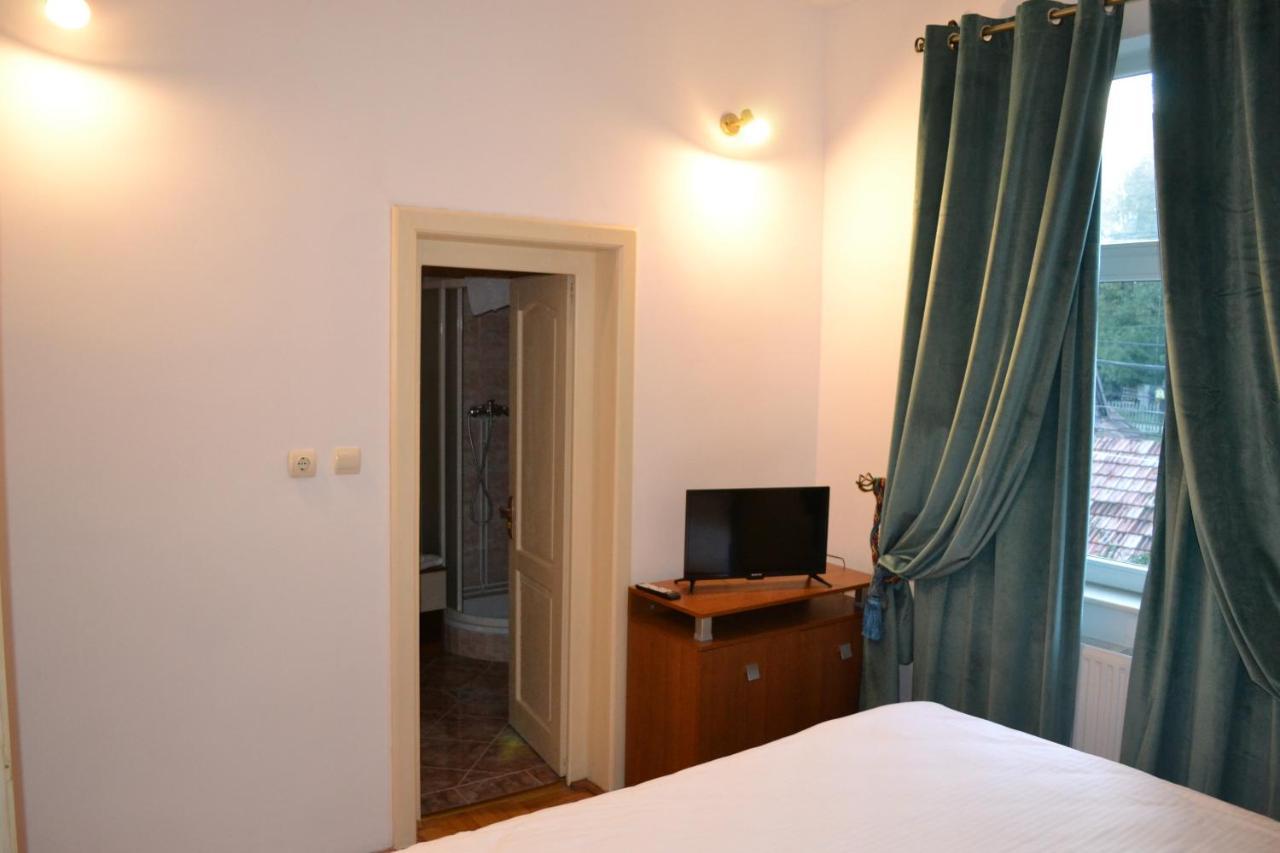Castle Gate Hotel Bran  Bagian luar foto