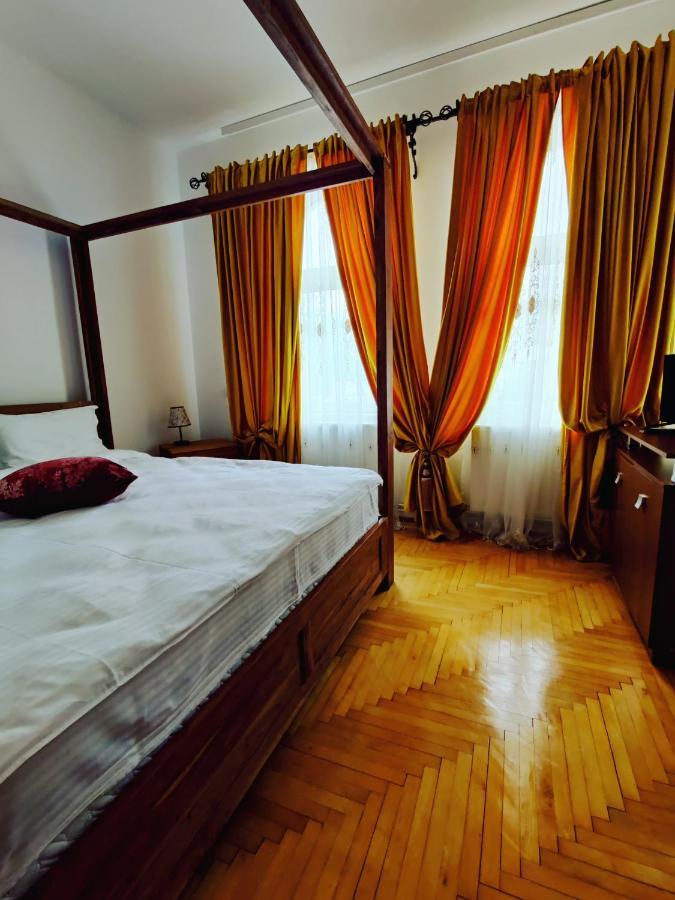 Castle Gate Hotel Bran  Bagian luar foto