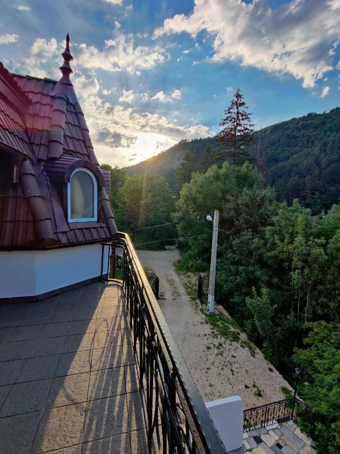 Castle Gate Hotel Bran  Bagian luar foto